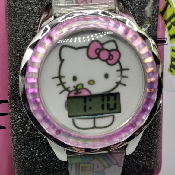 Hello Kitty Pink Kids Watch NWT - Picture 3 of 7